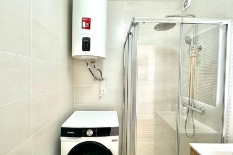 Kamienica w Torrevieja, Alicante, Hiszpania 3 sypialnie, 65 mkw. nr 146430 – zdjęcie 21