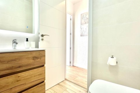 Kamienica w Torrevieja, Alicante, Hiszpania 3 sypialnie, 65 mkw. nr 146430 – zdjęcie 22