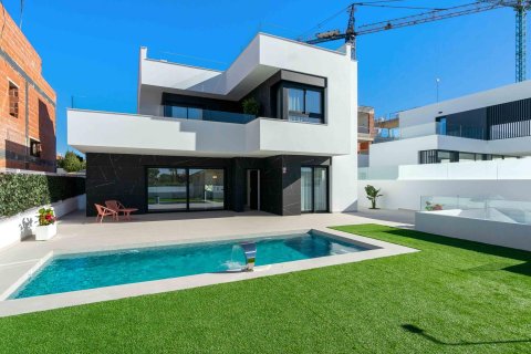 Villa till salu Rojales, Alicante, Spanien 3 sovrum, 136 kvm. Nr. 75689 - foto 2