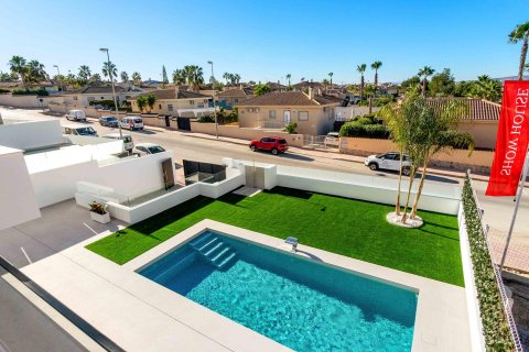 Villa till salu Rojales, Alicante, Spanien 3 sovrum, 136 kvm. Nr. 75689 - foto 27