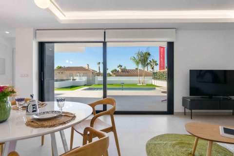 Villa till salu Rojales, Alicante, Spanien 3 sovrum, 136 kvm. Nr. 75689 - foto 10