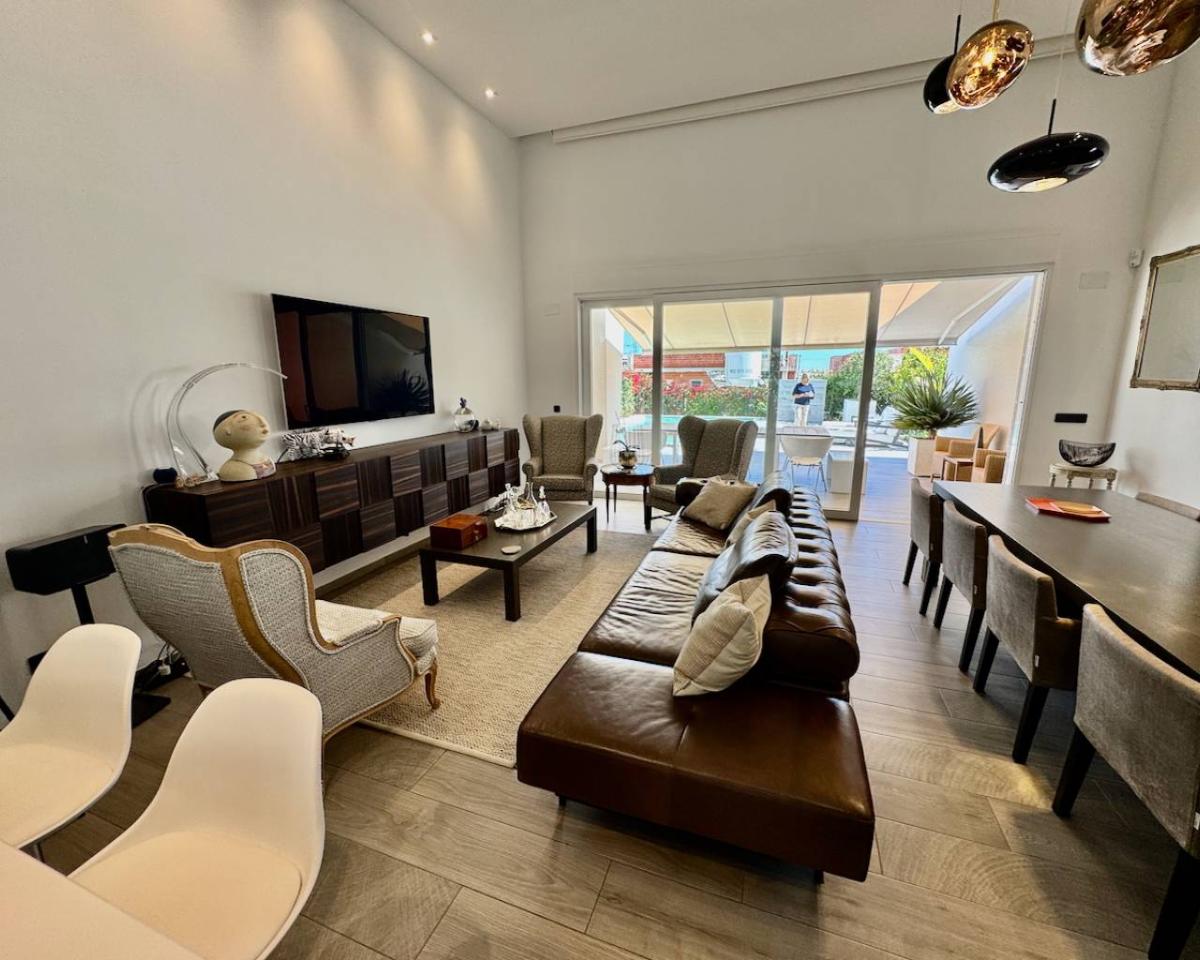 Villa in Alicante, Spain 2 bedrooms, 132 sq.m. No. 149092