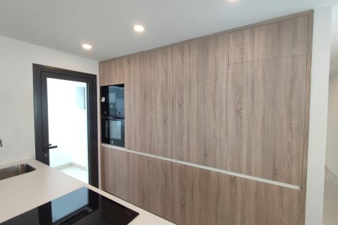 Huoneisto myytävänä Los Alcazares, Murcia, Espanja, 2 makuuhuonetta, 76 m2 No. 149095 - kuva 10