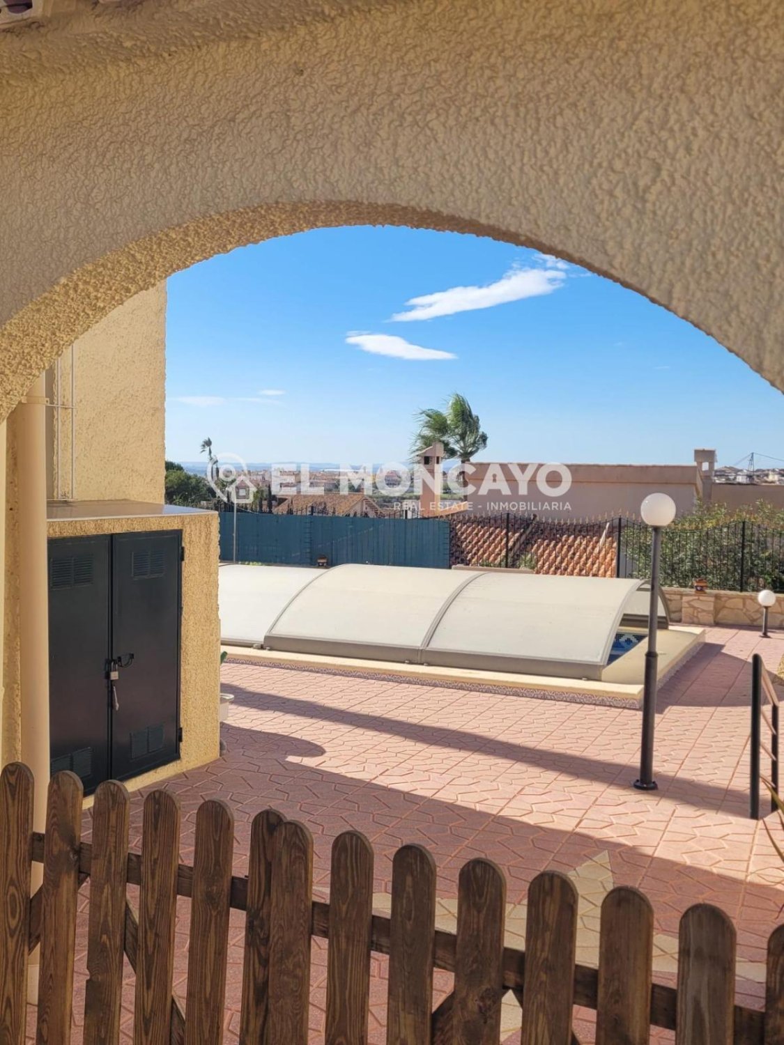 Villa a San Fulgencio, Alicante, Spagna 3 camere da letto, 212 mq. N° 149094