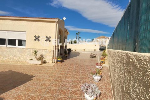 Villa en venta en San Fulgencio, Alicante, España 3 dormitorios, 212 m2 No. 149094 - foto 12