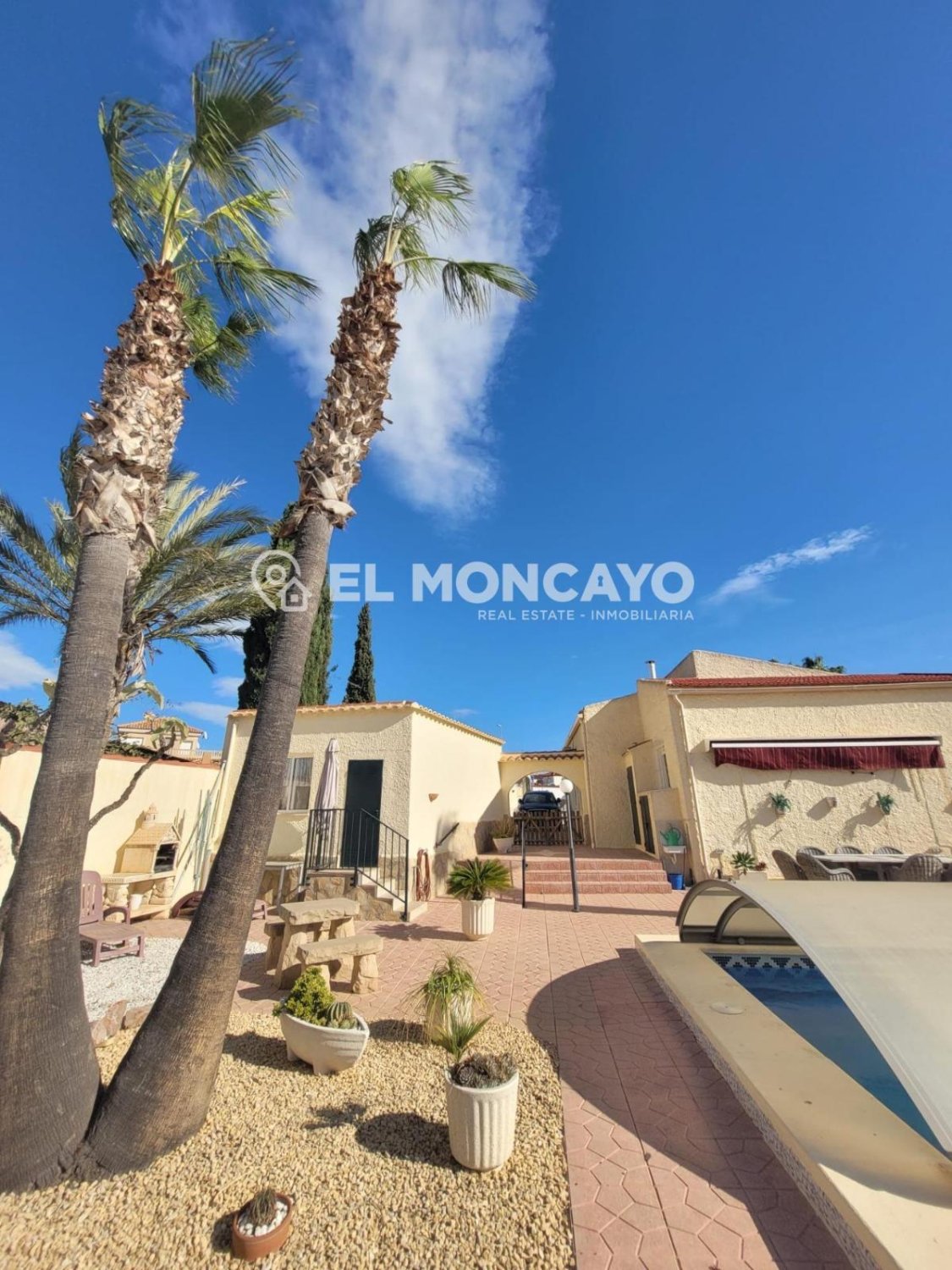 Villa a San Fulgencio, Alicante, Spagna 3 camere da letto, 212 mq. N° 149094
