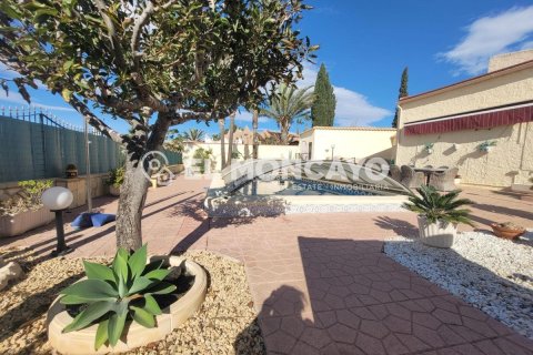 Villa en venta en San Fulgencio, Alicante, España 3 dormitorios, 212 m2 No. 149094 - foto 11