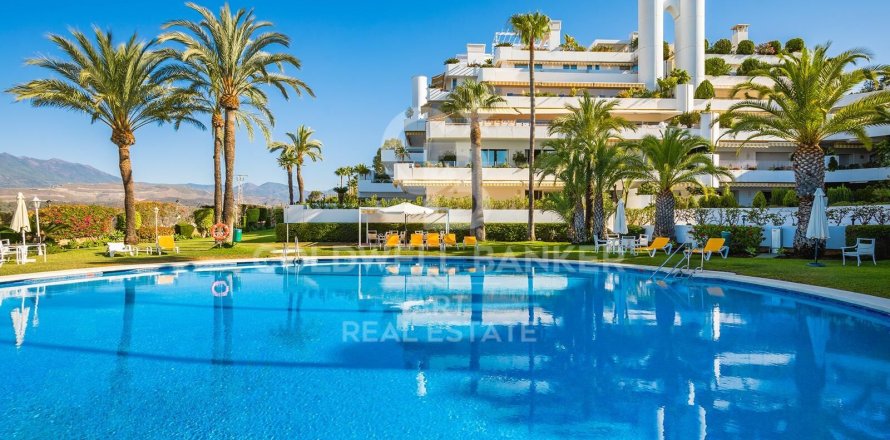 Huoneisto Marbella, Malaga, Espanja 3 makuuhuonetta, 317 m2 No. 158822