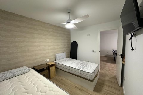 Lägenhet till salu i Alicante, Spanien 3 sovrum, 138 kvm. Nr. 166023 - foto 13