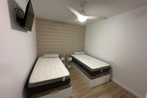 Lägenhet till salu i Alicante, Spanien 3 sovrum, 138 kvm. Nr. 166023 - foto 8