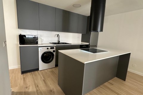 Lägenhet till salu i Alicante, Spanien 3 sovrum, 138 kvm. Nr. 166023 - foto 1