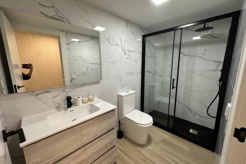 Lägenhet till salu i Alicante, Spanien 3 sovrum, 138 kvm. Nr. 166023 - foto 7