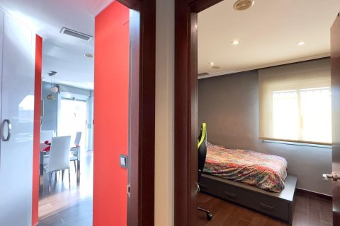 Liikekiinteistö myytävänä Torrevieja, Alicante, Espanja, 12 makuuhuonetta, 335 m2 No. 166020 - kuva 26