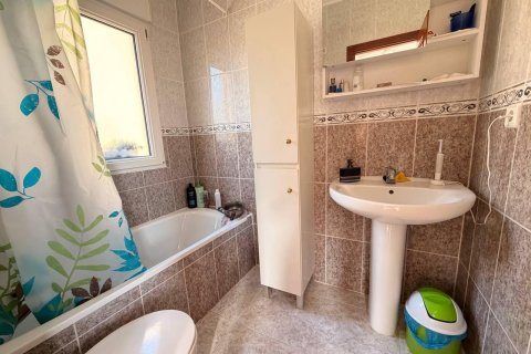 House for sale in Alicante, Spain 3 bedrooms, 100 sq.m. No. 166025 - photo 14