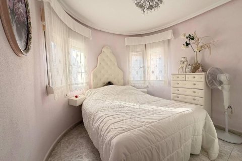 House for sale in Alicante, Spain 3 bedrooms, 100 sq.m. No. 166025 - photo 15