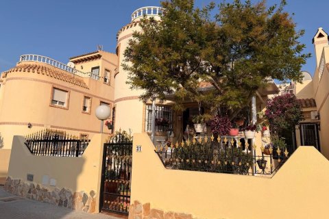 House in Alicante, Spain 3 bedrooms, 100 sq.m. No. 166025