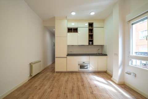 Wohnung zum Verkauf in Madrid, Spanien 2 Schlafzimmer, 54 m2 Nr. 166026 - Foto 2