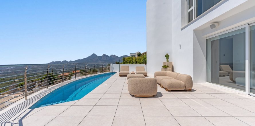 Villa a Altea, Alicante, Spagna 4 camere da letto, 616 mq. N° 163924