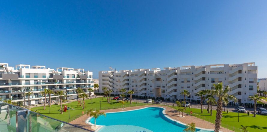 Apartamento en Guardamar del Segura, Alicante, España 2 dormitorios, 87 m2 No. 163152