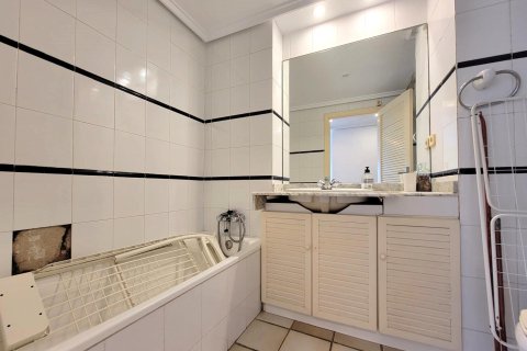 Dzīvoklis pārdošanā Torrevieja, Alicante, Spānijā 2 istabas, 60 m2 Nr. 163153 - attēls 24