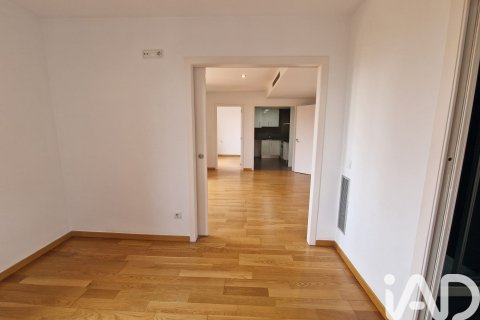 Apartment à vendre à Barcelona, Espagne, 2 chambres, 74 m2 No. 187612 - photo 8