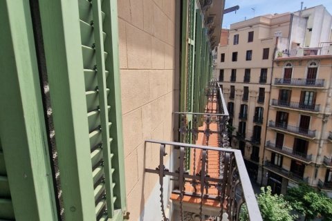 Apartment à Barcelona, Espagne 2 chambres, 82 m2 No. 187611