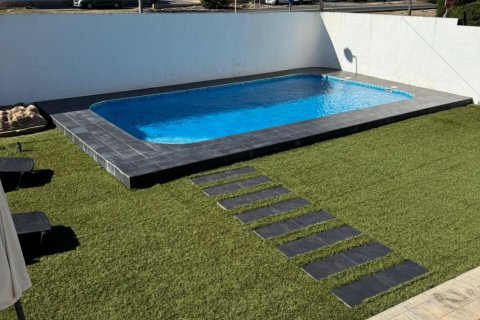 Villa en venta Los Balcones, Alicante, España 3 dormitorios, 132 m2 No. 115238 - foto 2
