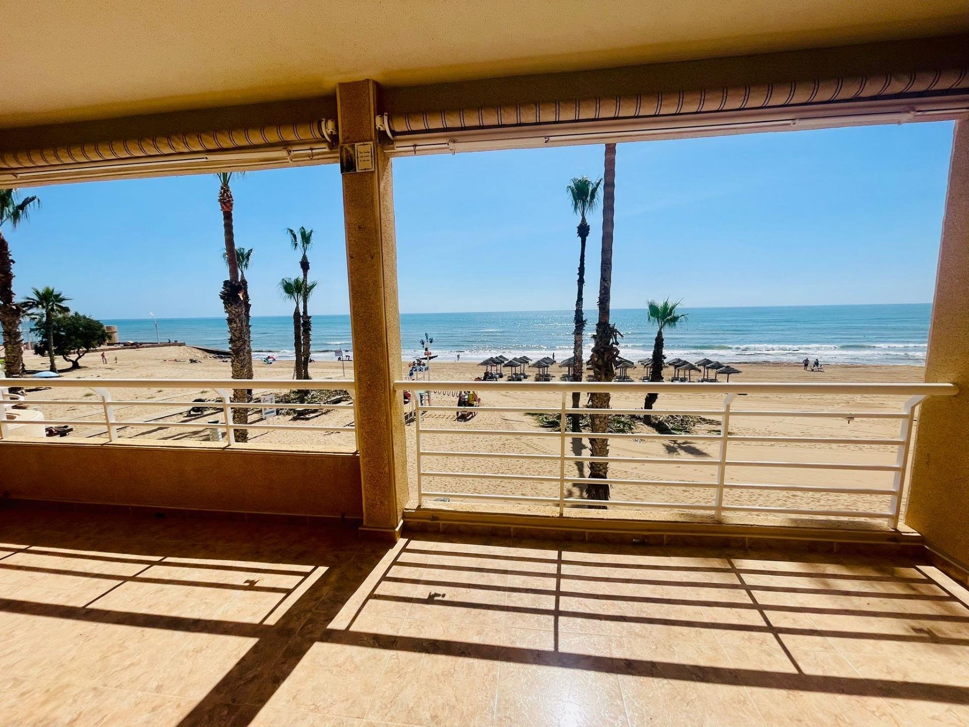 Apartment à La Mata, Alicante, Espagne 3 chambres, 115 m2 No. 115239