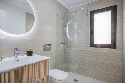 Сasa en venta en Torrevieja, Alicante, España 3 dormitorios, 167.31 m2 No. 175821 - foto 20