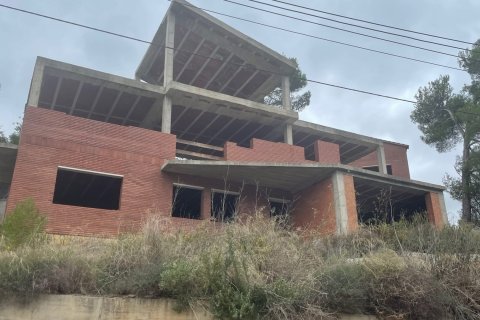 Сasa en venta en Corbera de Llobregat, Barcelona, España 1 dormitorio, 233 m2 No. 191523 - foto 4