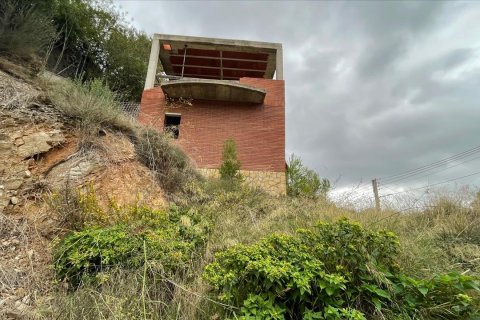 Сasa en venta en Corbera de Llobregat, Barcelona, España 1 dormitorio, 233 m2 No. 191523 - foto 5