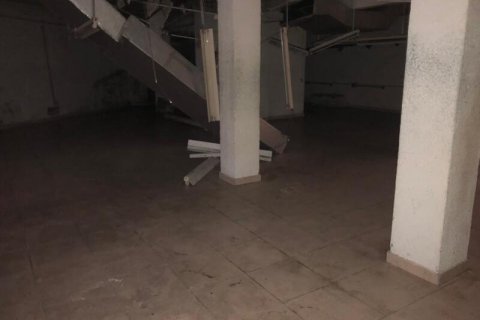 Продажа магазина в Бадалона, Барселона, Испания 215м2 №191528 - фото 9