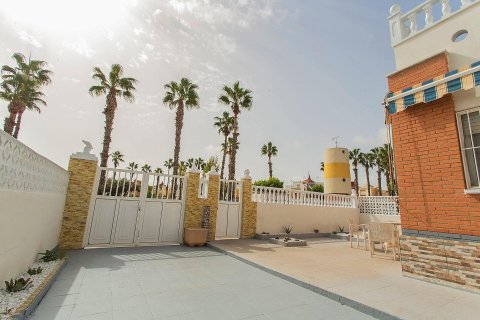 Rindu māja pārdošanā La Florida, Alicante, Spānijā 4 istabas, 74 m2 Nr. 139950 - attēls 5