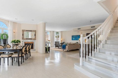 Willa w Ciudad Quesada, Alicante, Hiszpania 4 sypialnie, 214 mkw. nr 149100 – zdjęcie 9