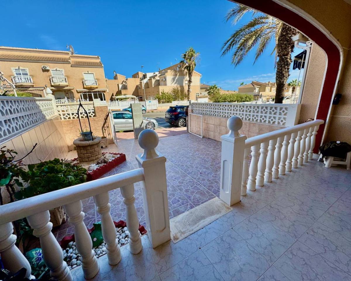 Villa a Ciudad Quesada, Alicante, Spagna 2 camere da letto, 101 mq. N° 149099