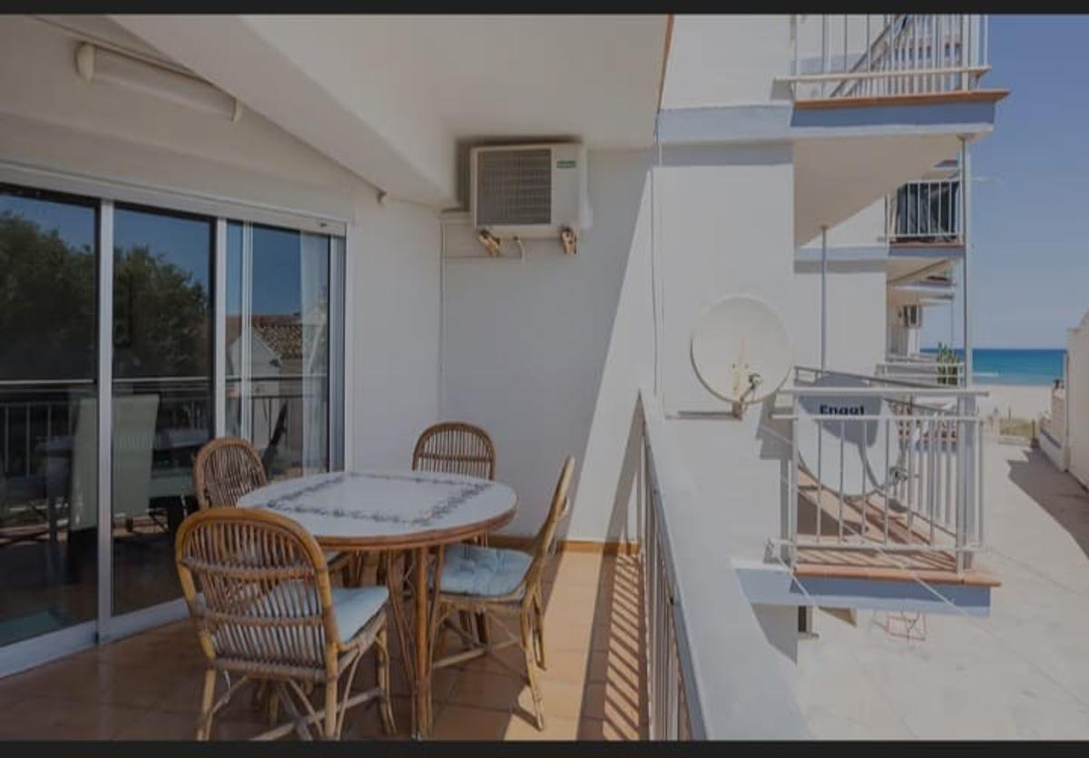 Apartment à Denia, Alicante, Espagne 2 chambres, 1 m2 No. 149097