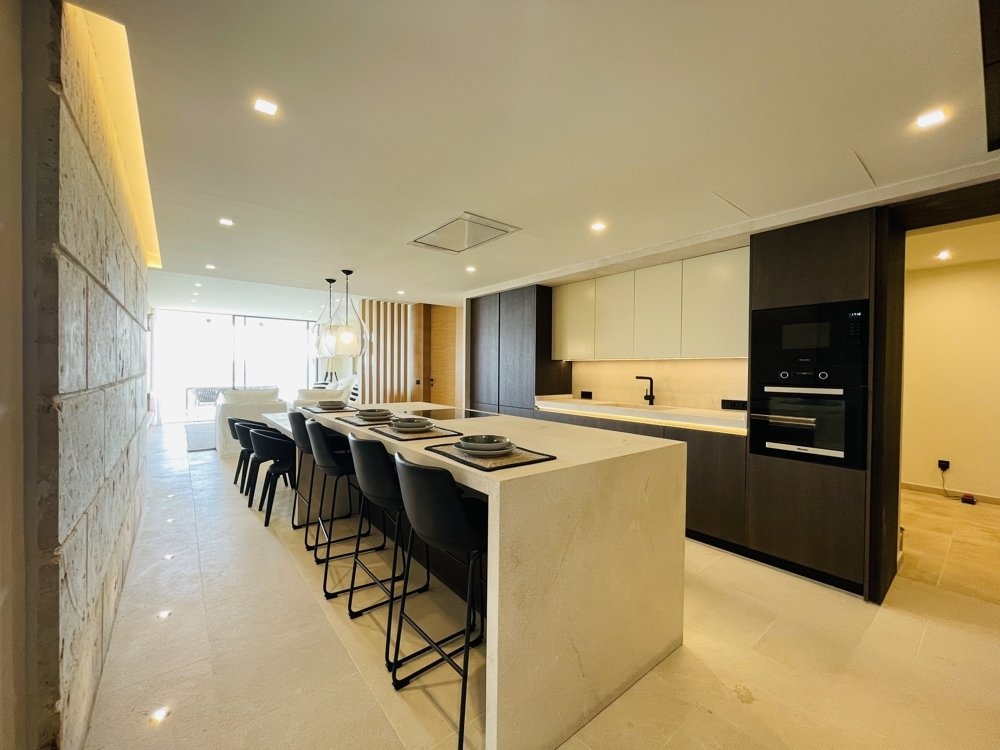 Appartamento a Santa Ponsa, Mallorca, Spagna 4 camere da letto, 140 mq. N° 103868