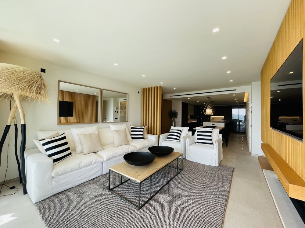 Appartamento a Santa Ponsa, Mallorca, Spagna 4 camere da letto, 140 mq. N° 103868