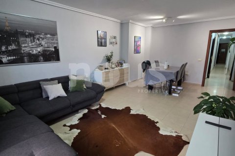 Wohnung zum Verkauf in Guargacho, Tenerife, Spanien 3 Schlafzimmer, 88 m2 Nr. 182671 - Foto 9