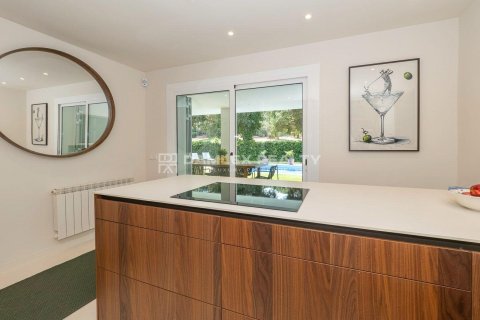 Villa till salu i Santa Cristina d'Aro, Girona, Spanien 3 sovrum, 596 kvm. Nr. 182667 - foto 21