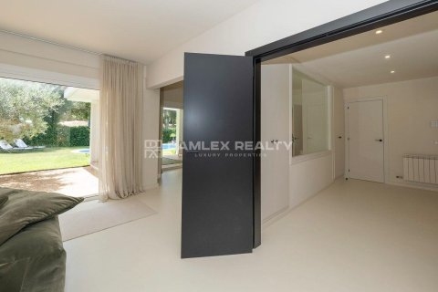 Villa till salu i Santa Cristina d'Aro, Girona, Spanien 3 sovrum, 596 kvm. Nr. 182667 - foto 23