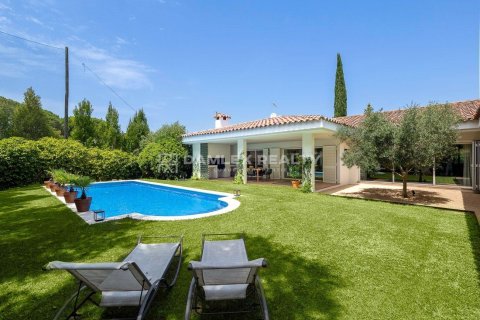 Villa till salu i Santa Cristina d'Aro, Girona, Spanien 3 sovrum, 596 kvm. Nr. 182667 - foto 8