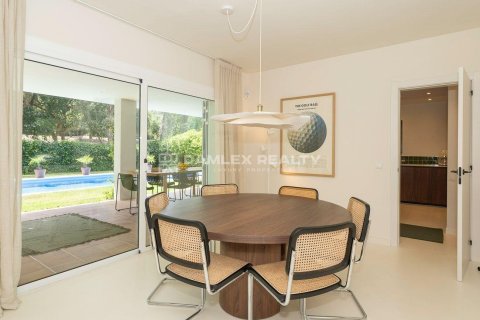 Villa till salu i Santa Cristina d'Aro, Girona, Spanien 3 sovrum, 596 kvm. Nr. 182667 - foto 18