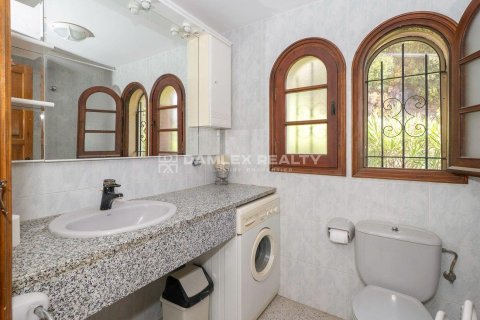 Villa till salu i Calonge, Girona, Spanien 6 sovrum, 388 kvm. Nr. 182668 - foto 20