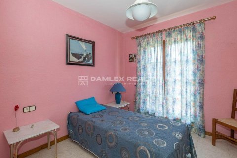 Villa till salu i Calonge, Girona, Spanien 6 sovrum, 388 kvm. Nr. 182668 - foto 18