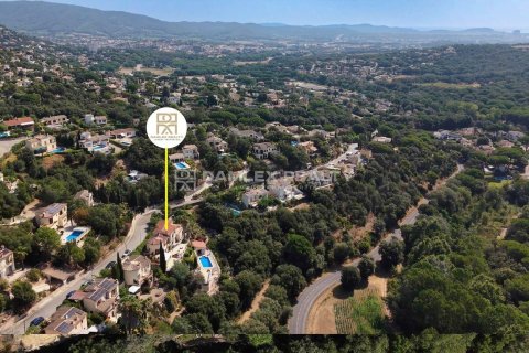 Villa till salu i Calonge, Girona, Spanien 6 sovrum, 388 kvm. Nr. 182668 - foto 7