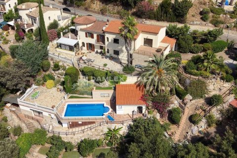 Villa till salu i Calonge, Girona, Spanien 6 sovrum, 388 kvm. Nr. 182668 - foto 5