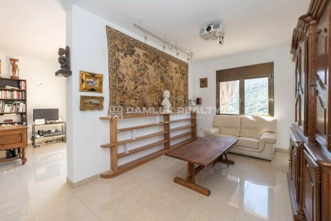 Villa till salu i Calonge, Girona, Spanien 6 sovrum, 388 kvm. Nr. 182668 - foto 15