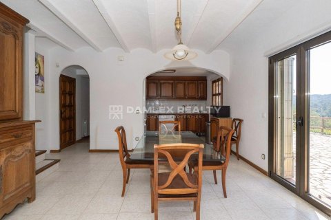 Villa till salu i Calonge, Girona, Spanien 6 sovrum, 388 kvm. Nr. 182668 - foto 27