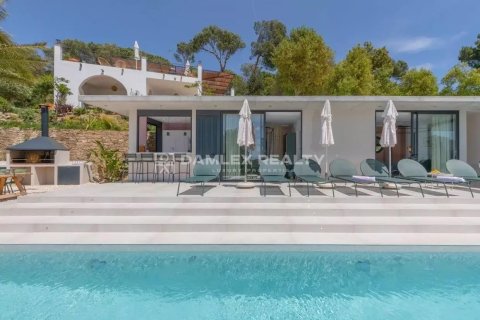 Hus till salu i Calella De Palafrugell, Girona, Spanien 7 sovrum, 621 kvm. Nr. 182665 - foto 2